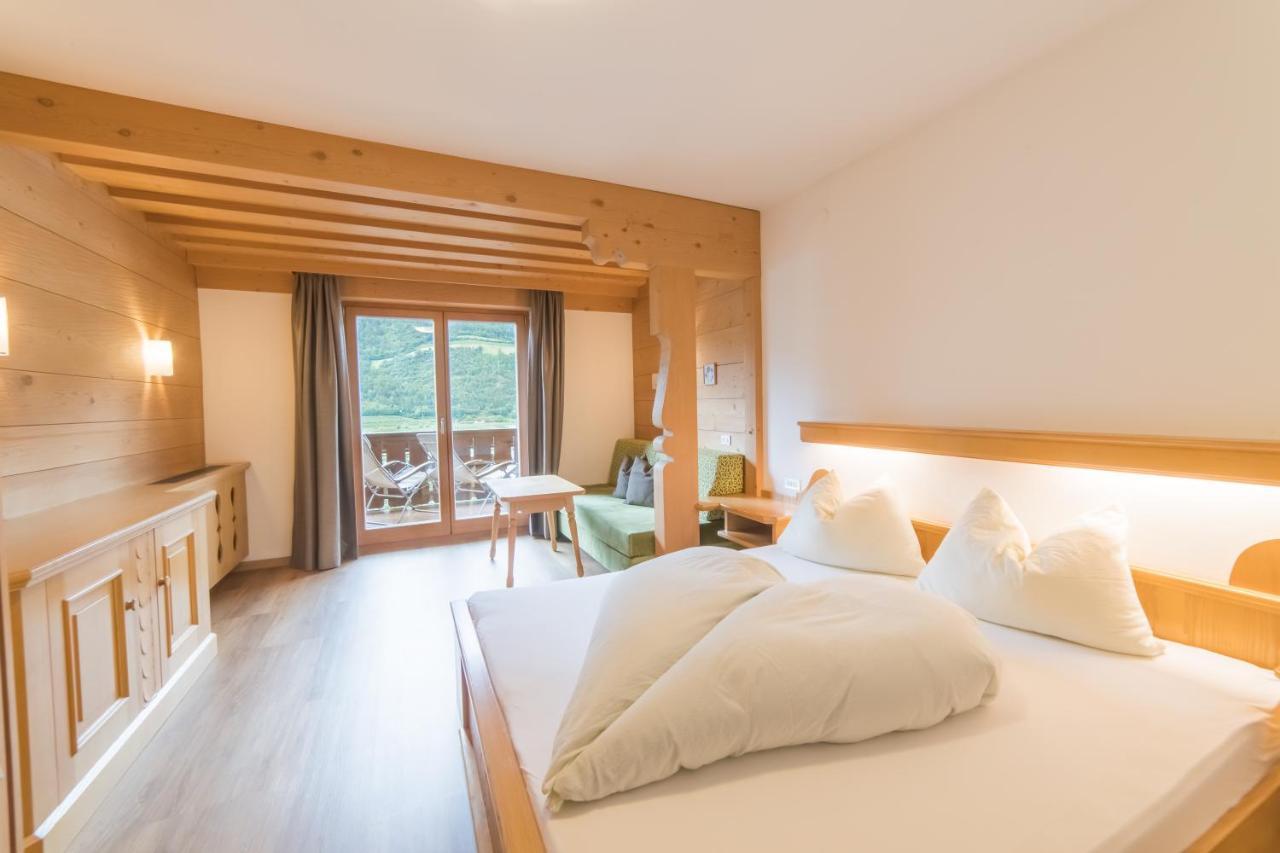 Pension Apartments Pardell 卡斯泰尔贝洛 外观 照片