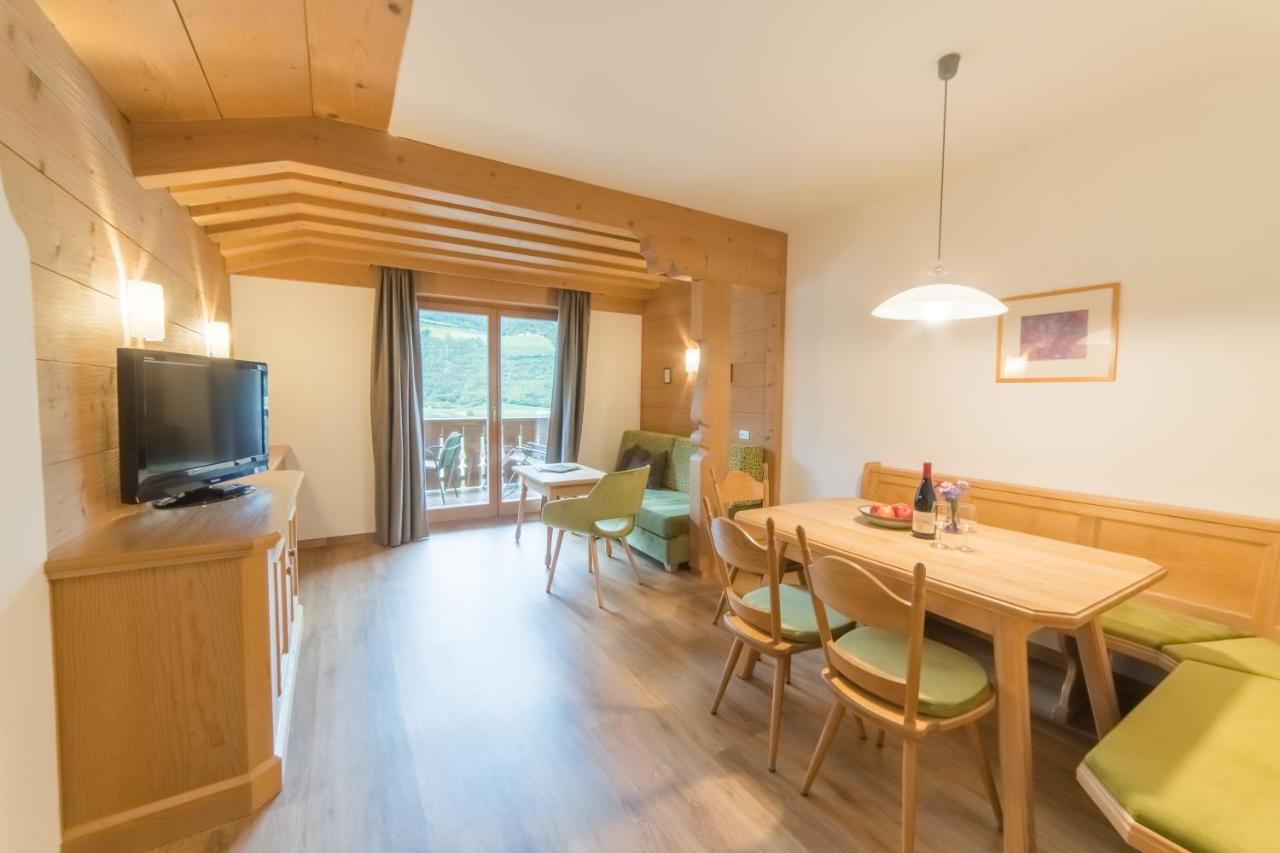 Pension Apartments Pardell 卡斯泰尔贝洛 外观 照片